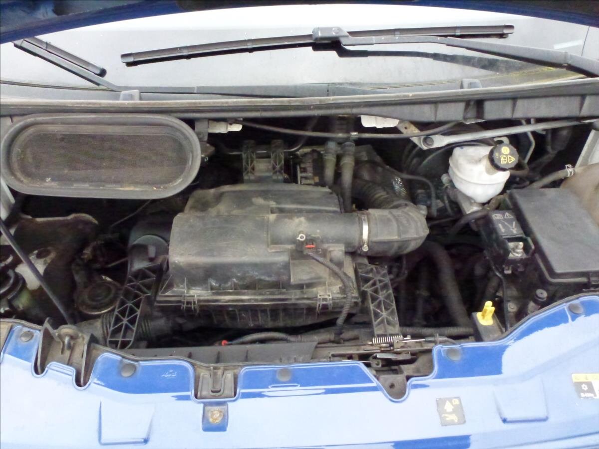 Ford Transit Skříň 2,2 l 74 kw