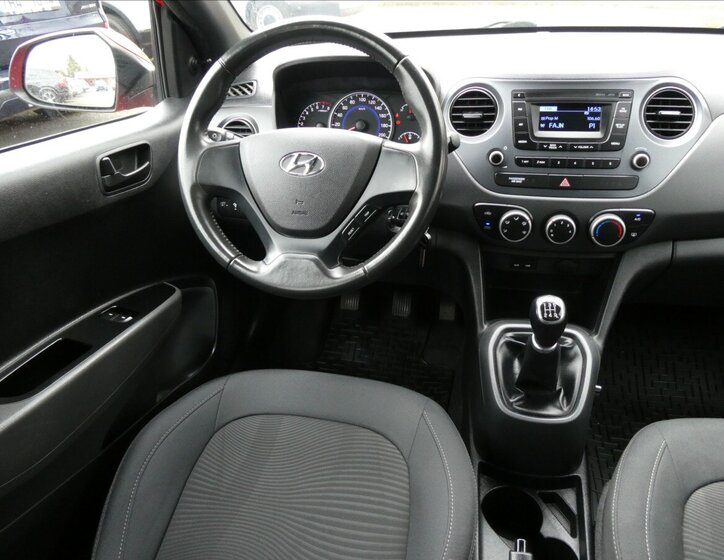 Hyundai i10 Hatchback 998,0 49 kw