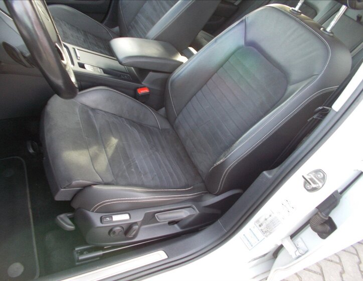 Volkswagen Passat Kombi 2,0 l 140 kw