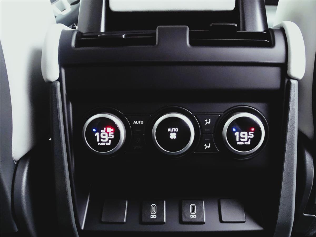 Land Rover Defender SUV / Terénní 5,0 l 313 kw