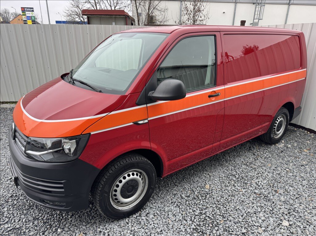 Volkswagen Transporter Skříň 2,0 l 110 kw