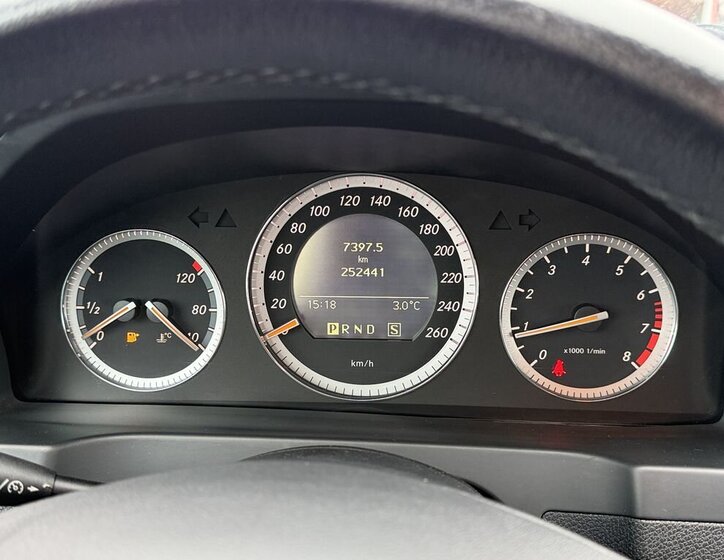 Mercedes-Benz Třídy C Sedan 1,8 l 135 kw