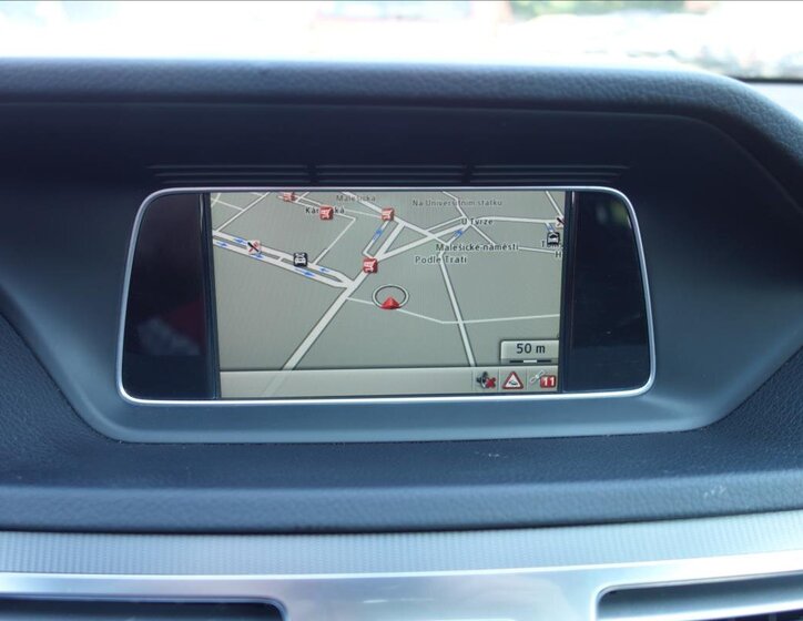 Mercedes-Benz Třídy E Sedan 2,1 l 125 kw