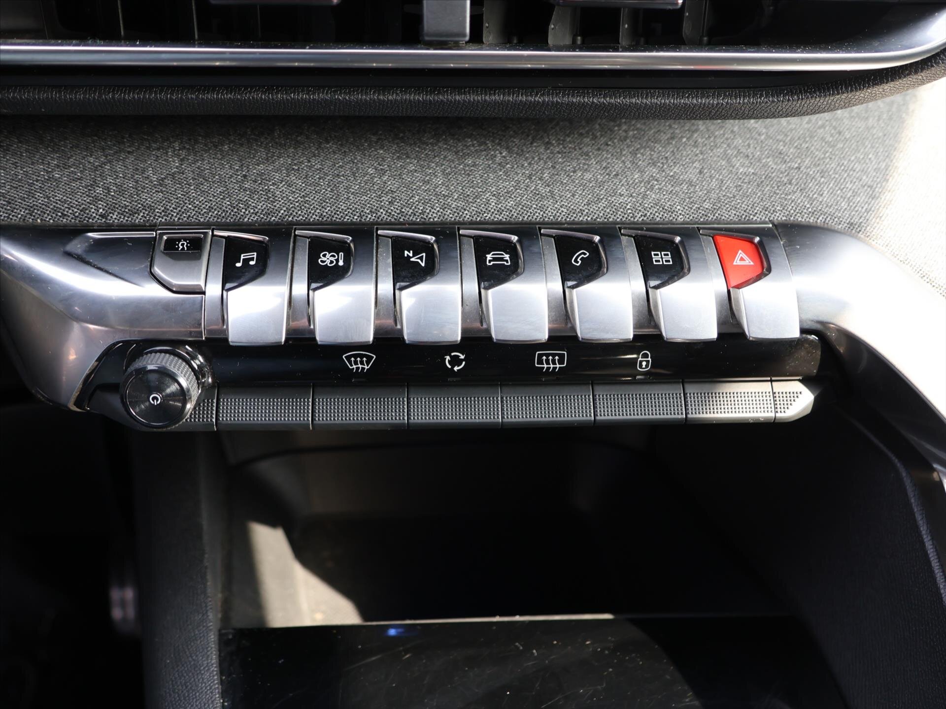 Peugeot 5008 SUV / Terénní 1,2 l 96 kw