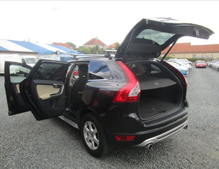 Volvo XC60 32