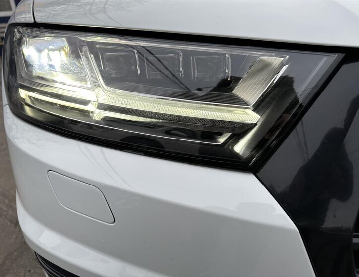 Audi SQ7 SUV / Terénní 4,0 l 320 kw