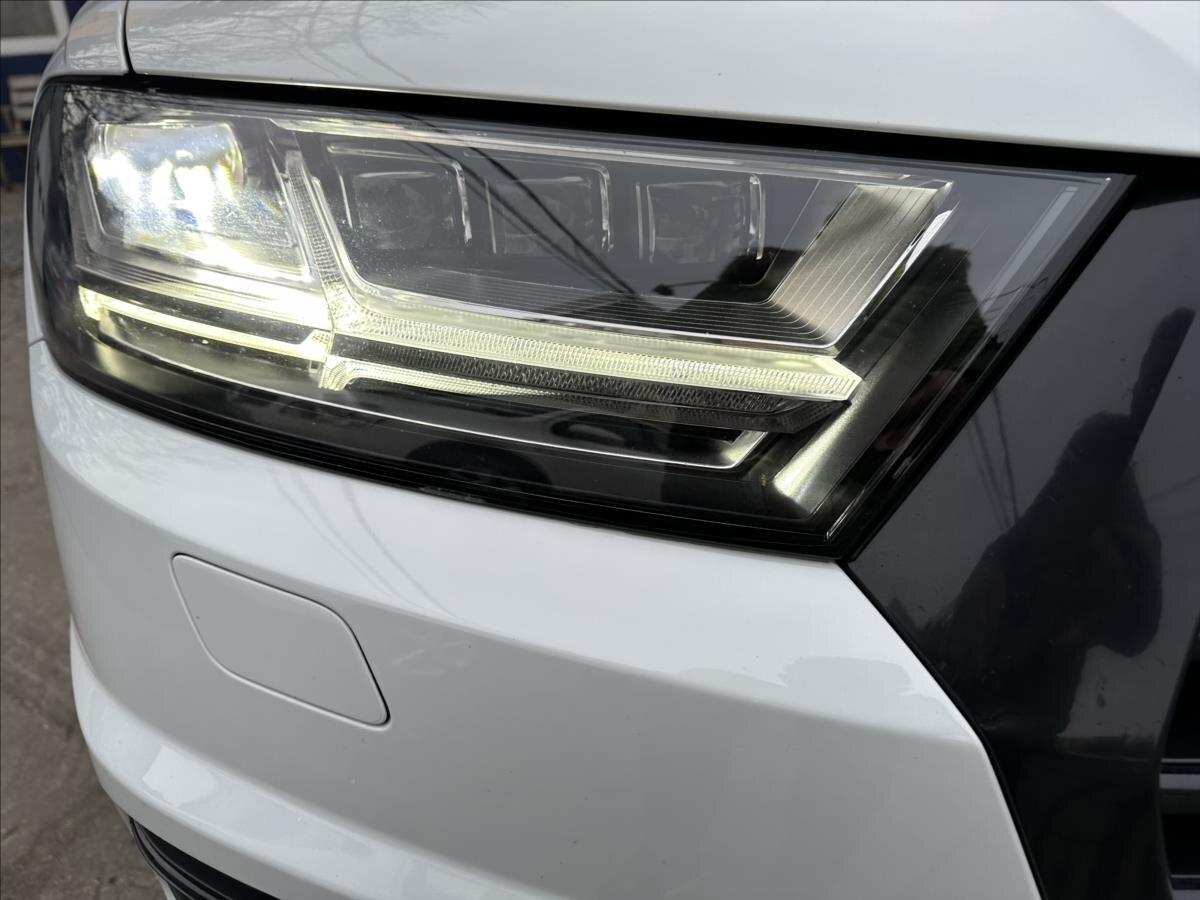 Audi SQ7 SUV / Terénní 4,0 l 320 kw