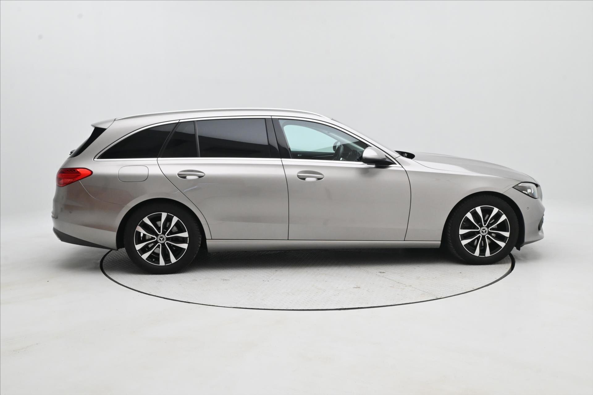 Mercedes-Benz Třídy C Kombi 2,0 l 147 kw