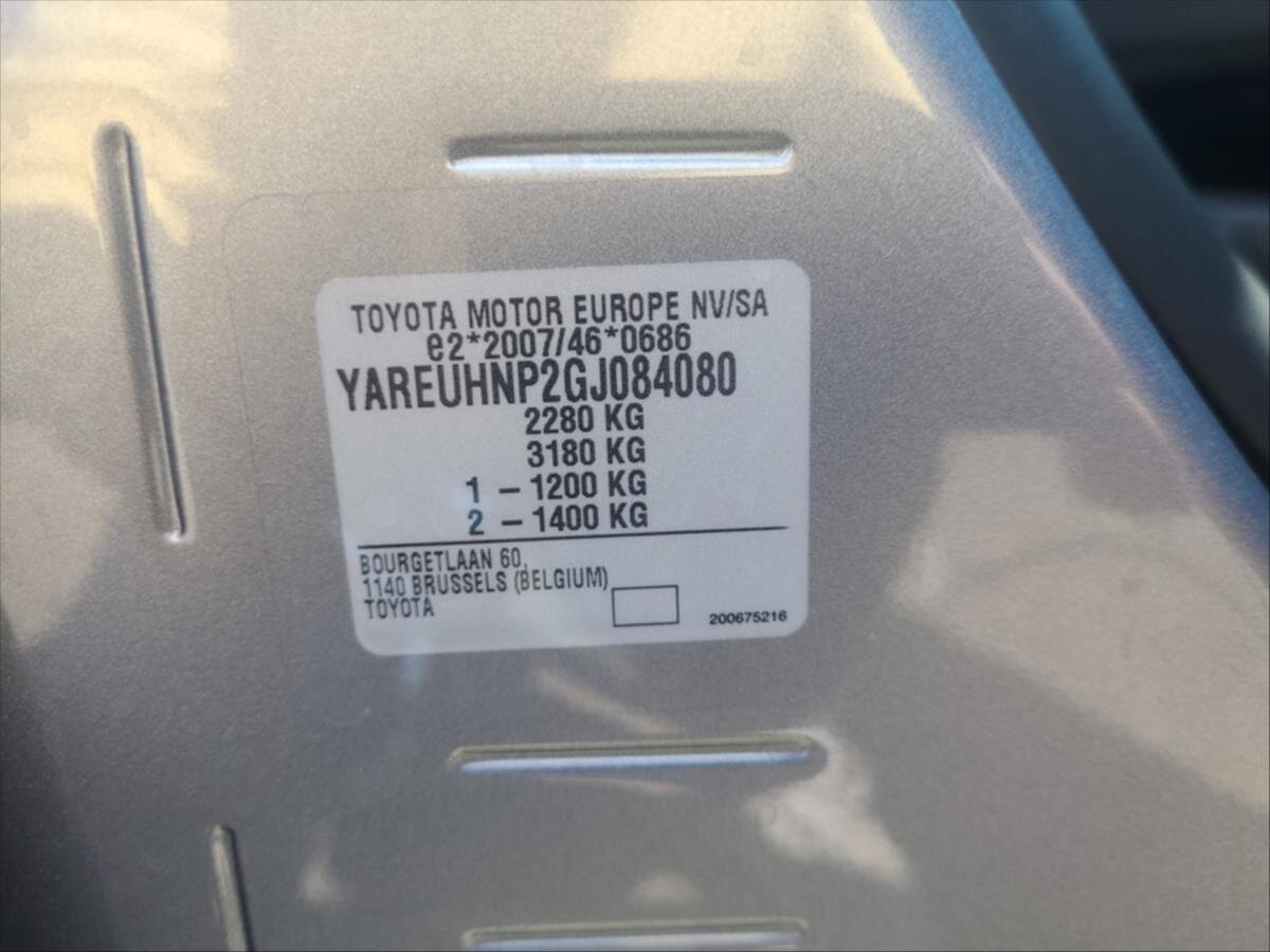 Toyota ProAce Kombi 1,2 l 81 kw