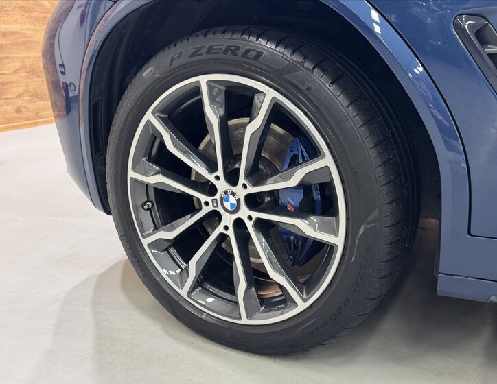 BMW X4 SUV 3,0 l 195 kw