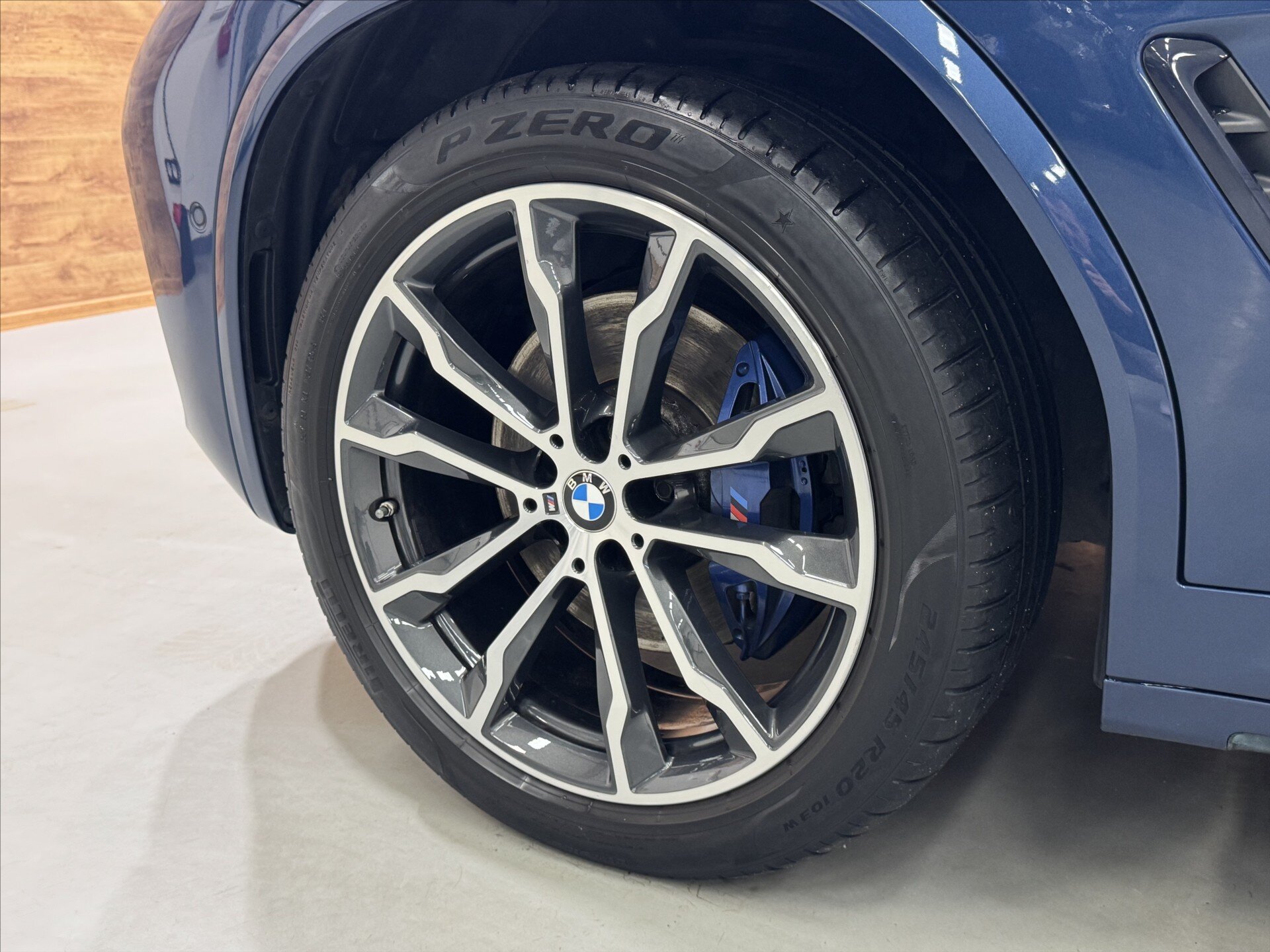 BMW X4 SUV 3,0 l 195 kw