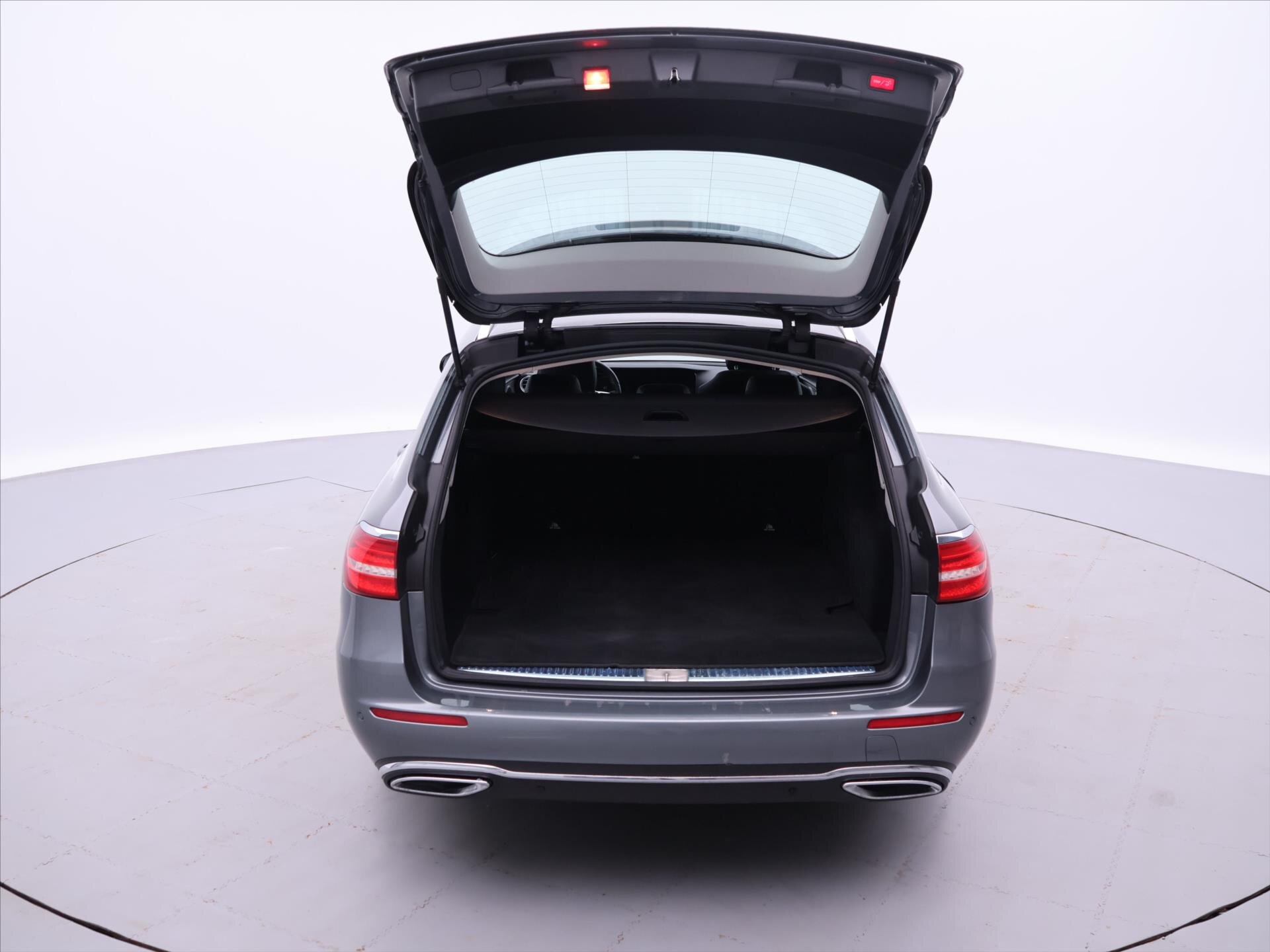 Mercedes-Benz Třídy E Kombi 2,9 l 250 kw