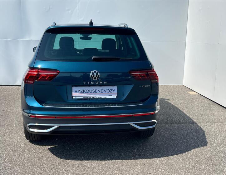 Volkswagen Tiguan 8