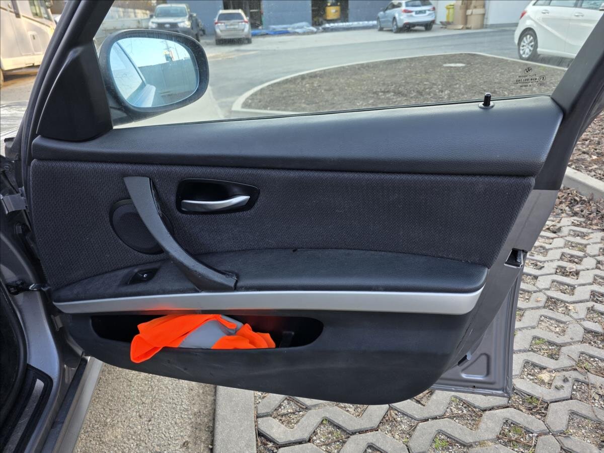 BMW Řada 3 Kombi 2,0 l 105 kw