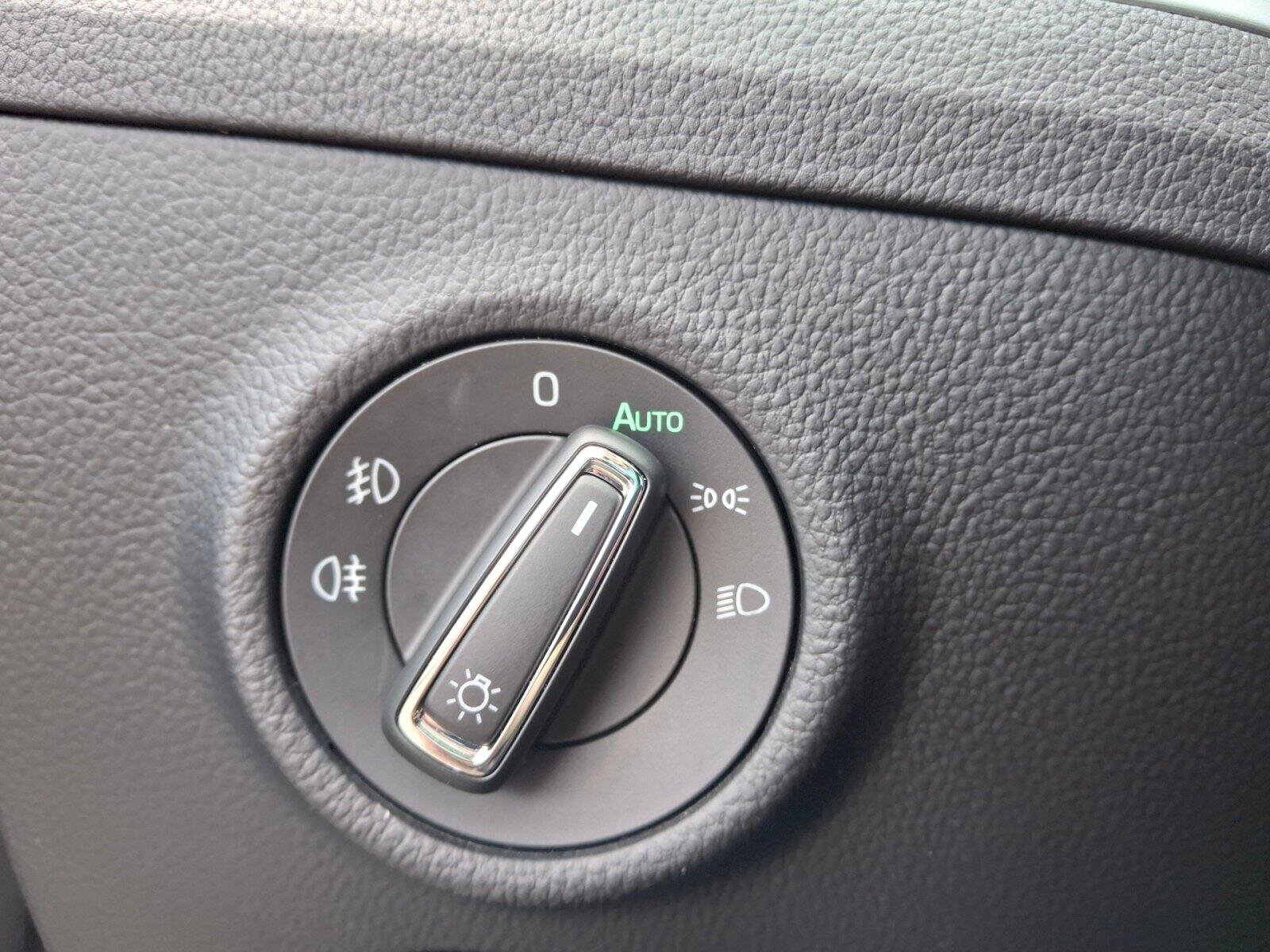 Škoda Superb Sedan / Limuzína 2,0 l 140 kw