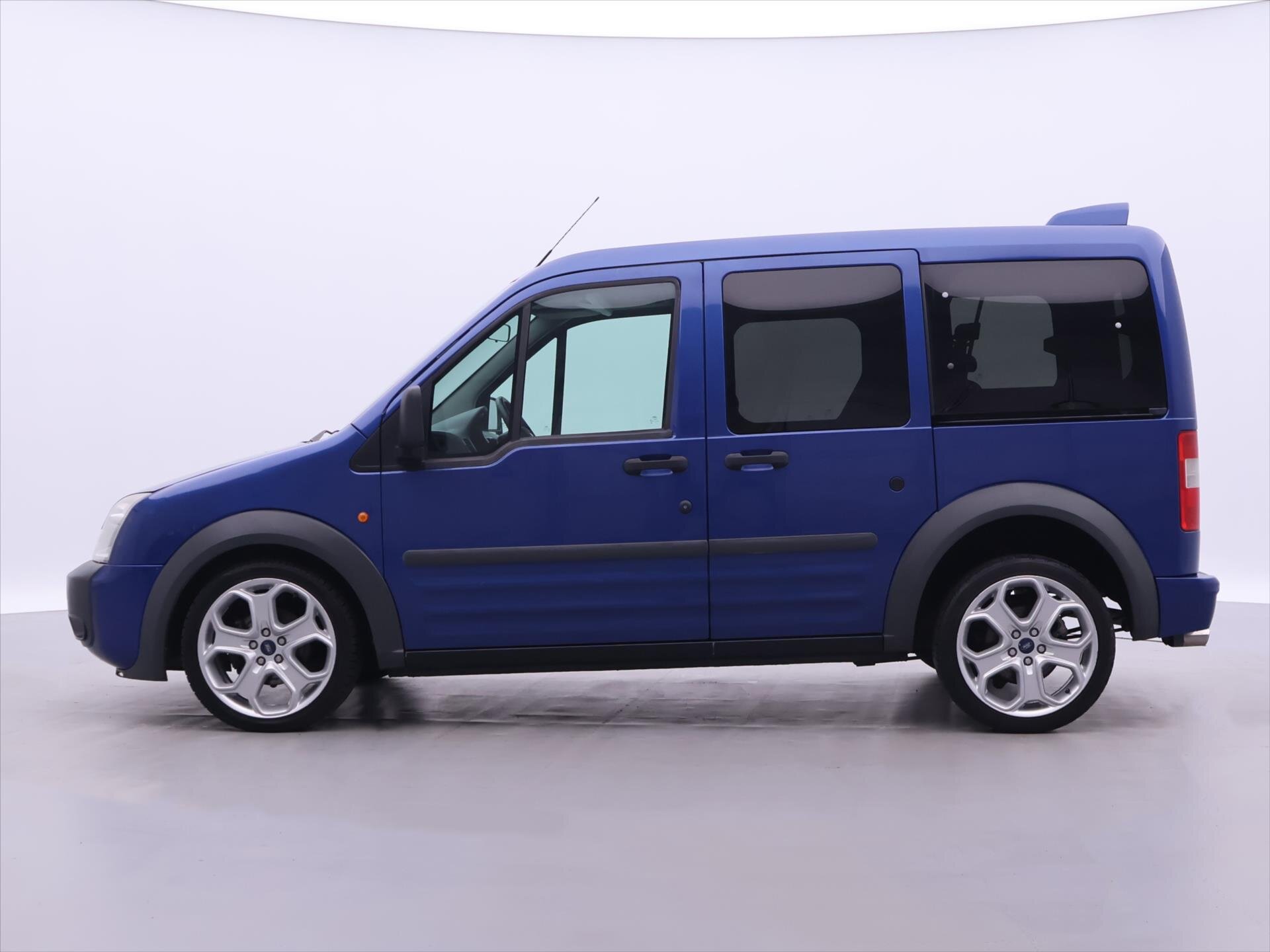 Ford Tourneo Connect MPV 1,8 l 81 kw
