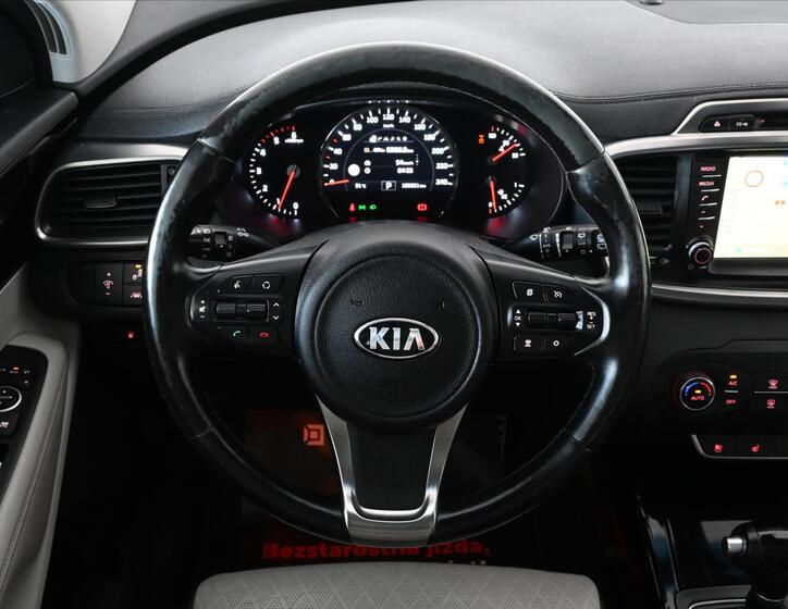 KIA Sorento 16