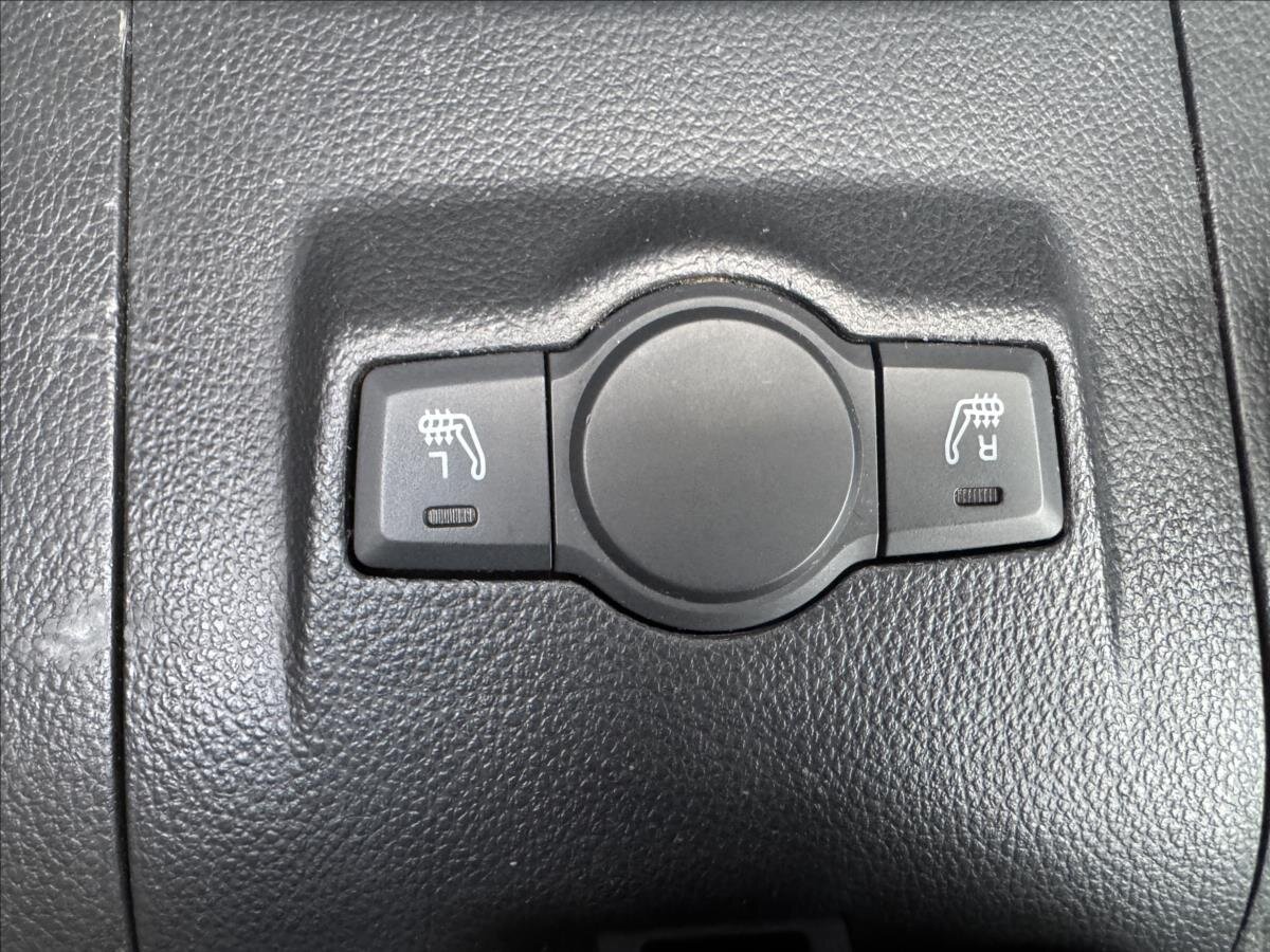 Chevrolet Captiva SUV / Terénní 2,0 l 110 kw