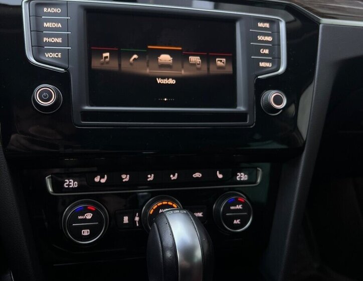 Volkswagen Passat Kombi 0,0 0