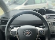 Toyota Verso Kombi 2,0 l 93 kw