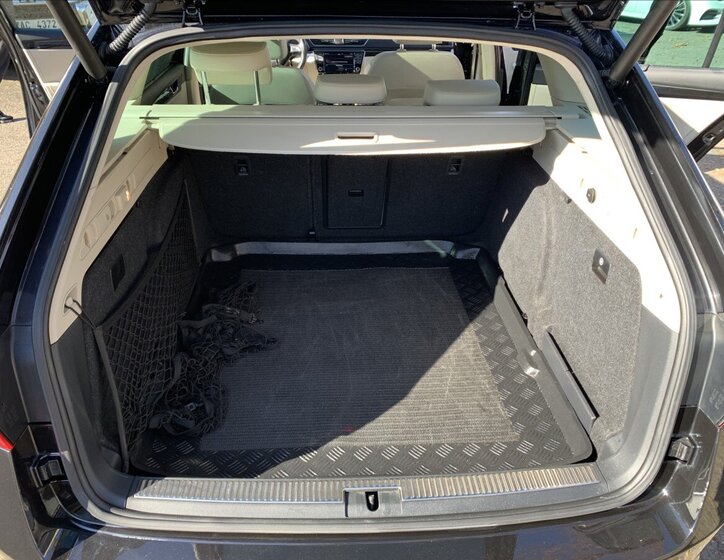 Škoda Superb Kombi 2,0 l 140 kw