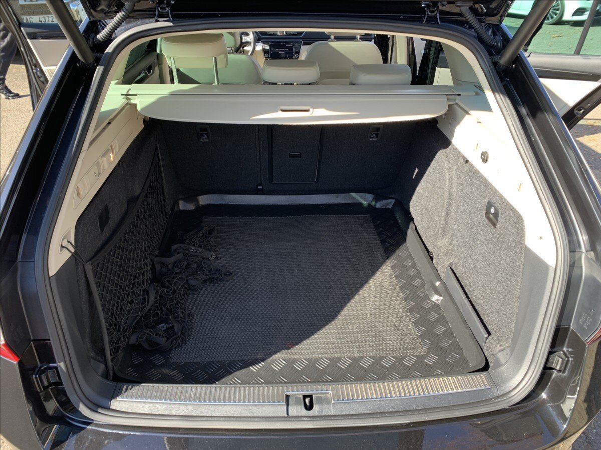 Škoda Superb Kombi 2,0 l 140 kw