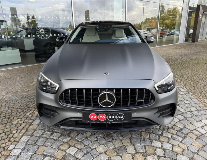 Mercedes-Benz Třídy E 2