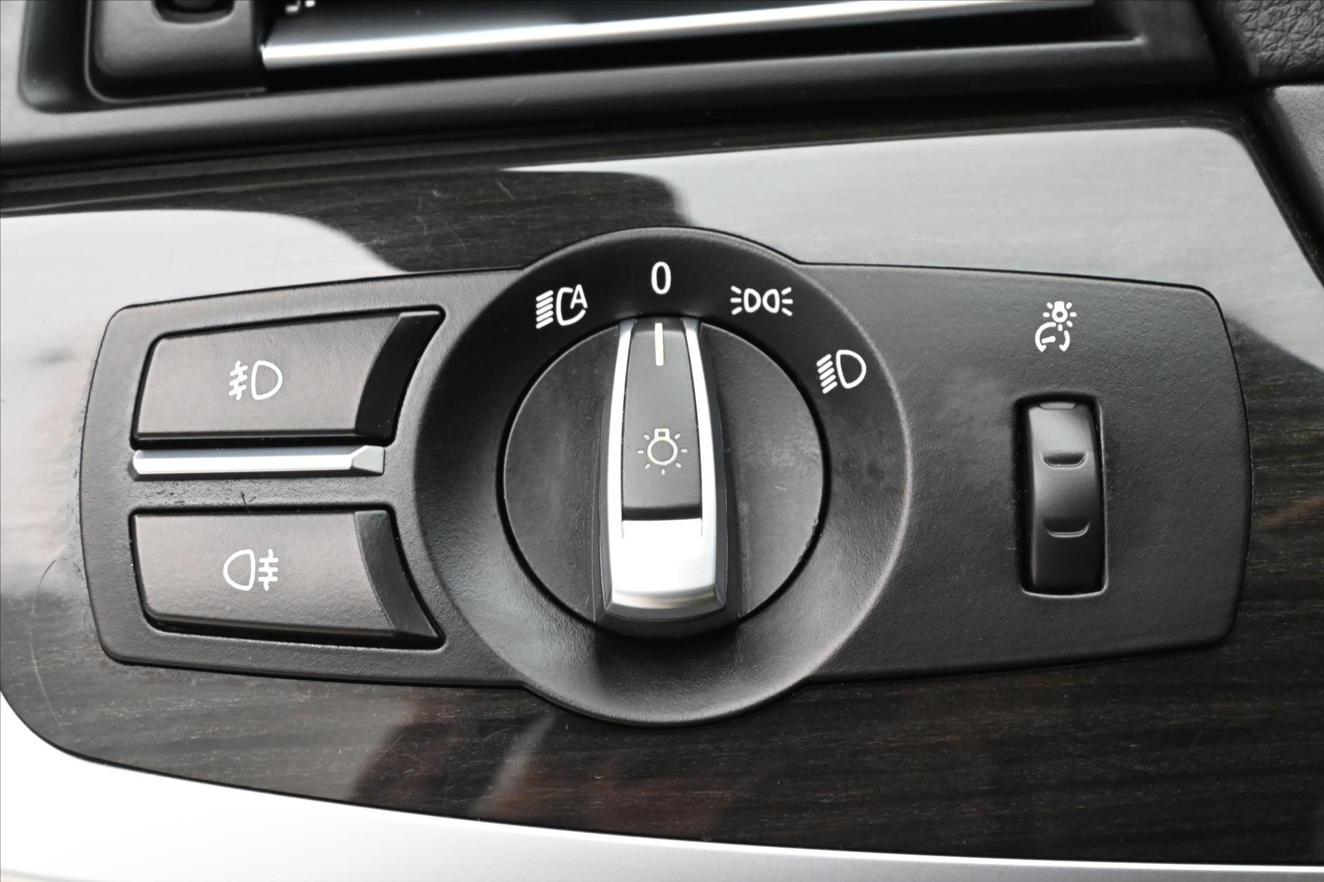 BMW Řada 5 Kombi 3,0 l 190 kw