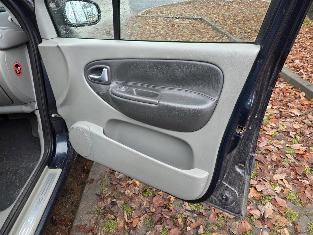 Renault Scénic Kombi 1,6 l 79 kw