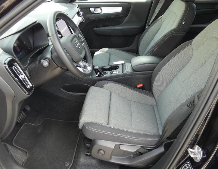Volvo XC40 17