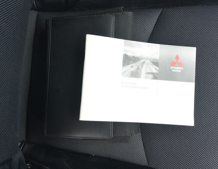 Mitsubishi Outlander SUV 2,3 l 130 kw