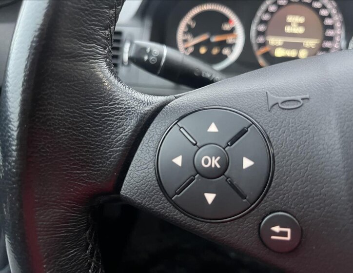 Mercedes-Benz Třídy C Sedan / Limuzína 3,0 l 170 kw