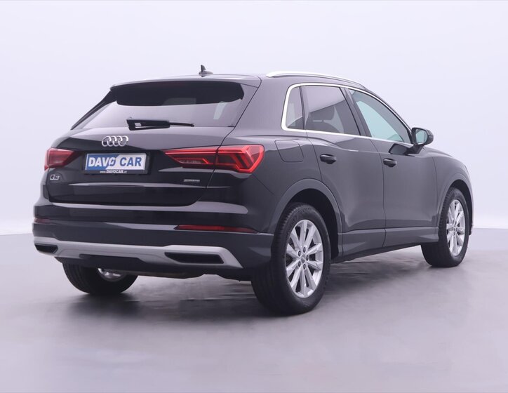 Audi Q3 7