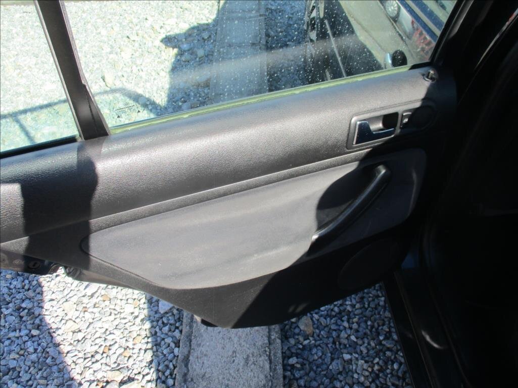 Volkswagen Golf Hatchback 1,6 l 77 kw