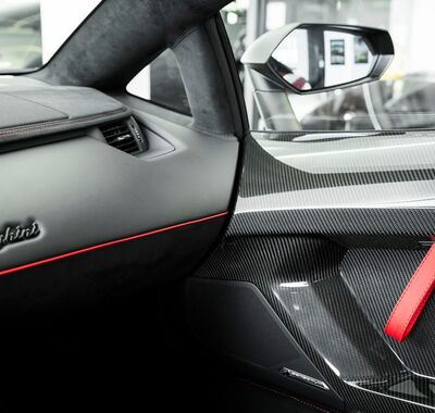 Lamborghini Aventador 34