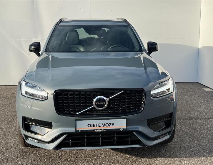 Volvo XC90 4