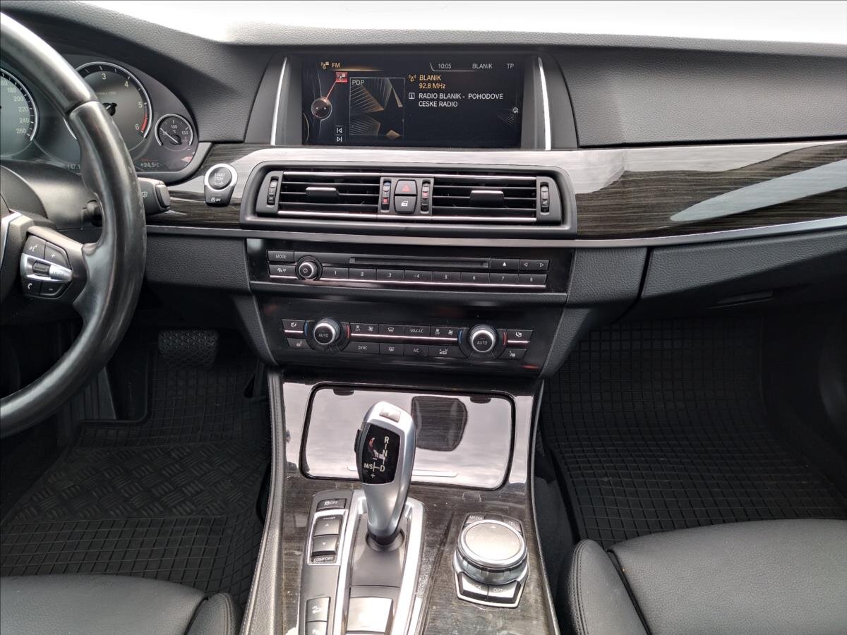 BMW Řada 5 Kombi 3,0 l 190 kw