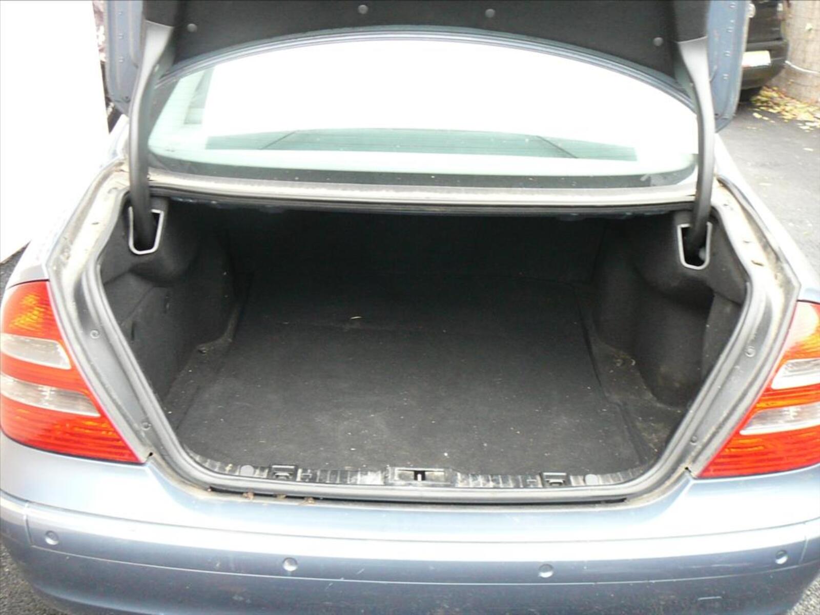 Mercedes-Benz Třídy E 11