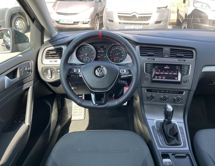 Volkswagen Golf 9