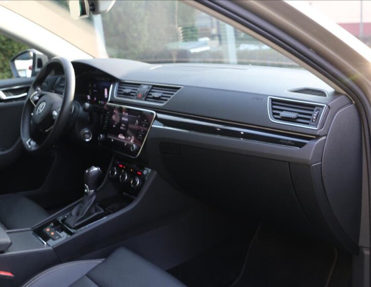 Škoda Superb Kombi 2,0 l 147 kw