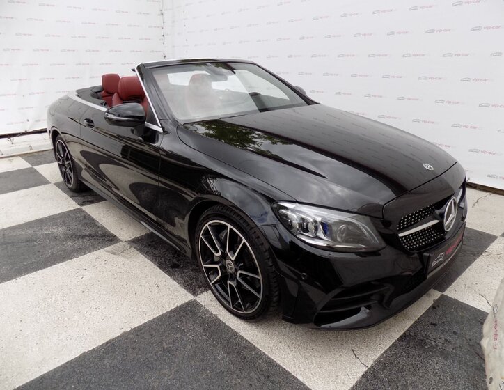 Mercedes-Benz Třídy C Kabriolet 3,0 l 245 kw
