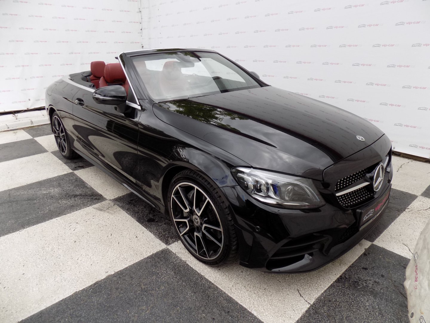 Mercedes-Benz Třídy C Kabriolet 3,0 l 245 kw