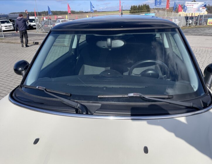 Mini Cooper Hatchback 1,6 l 88 kw