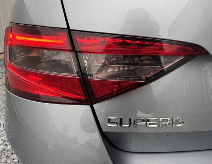 Škoda Superb Sedan 2,0 l 110 kw