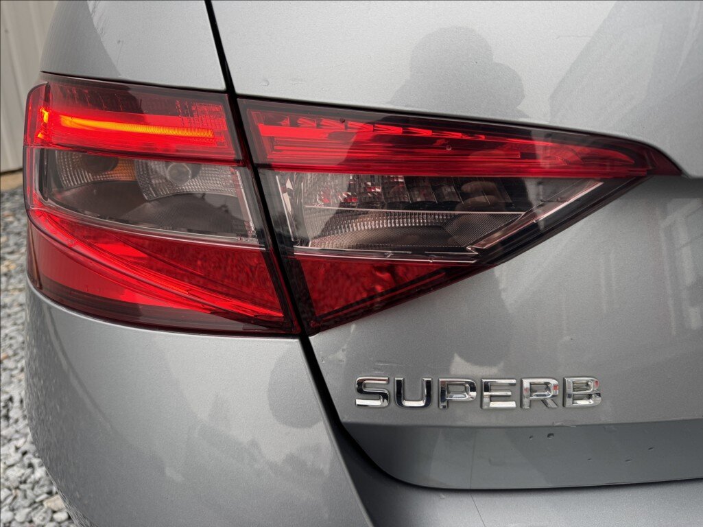 Škoda Superb Sedan 2,0 l 110 kw