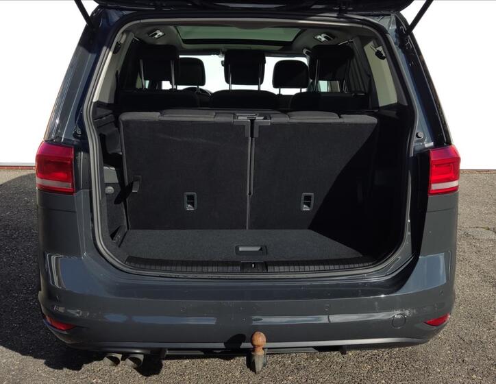 Volkswagen Touran 27