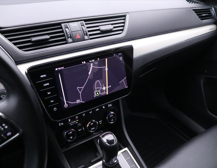 Škoda Superb Kombi 2,0 l 110 kw