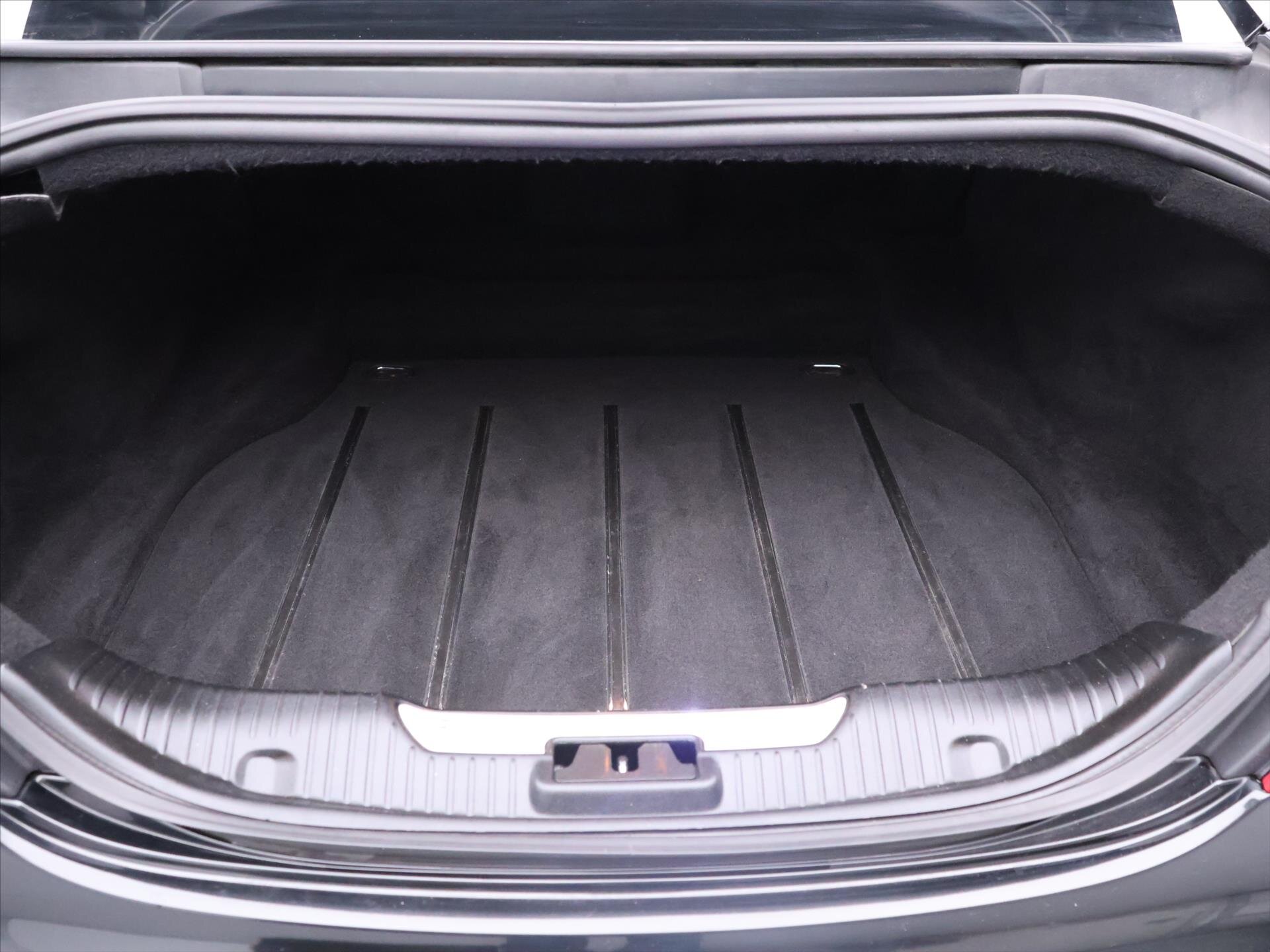 Jaguar XJ Sedan 3,0 l 202 kw