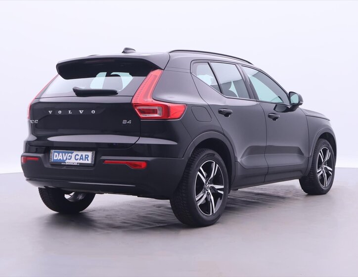 Volvo XC40 SUV 2,0 l 145 kw