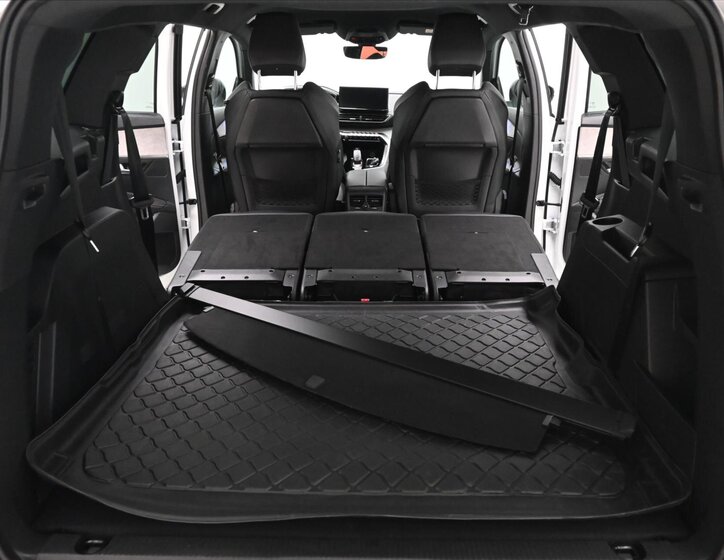 Peugeot 5008 SUV / Terénní 1,6 l 133 kw